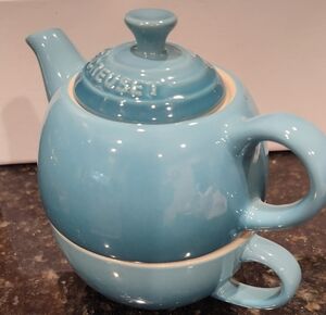 Le Creuset Aqua Teapot and Cup Set